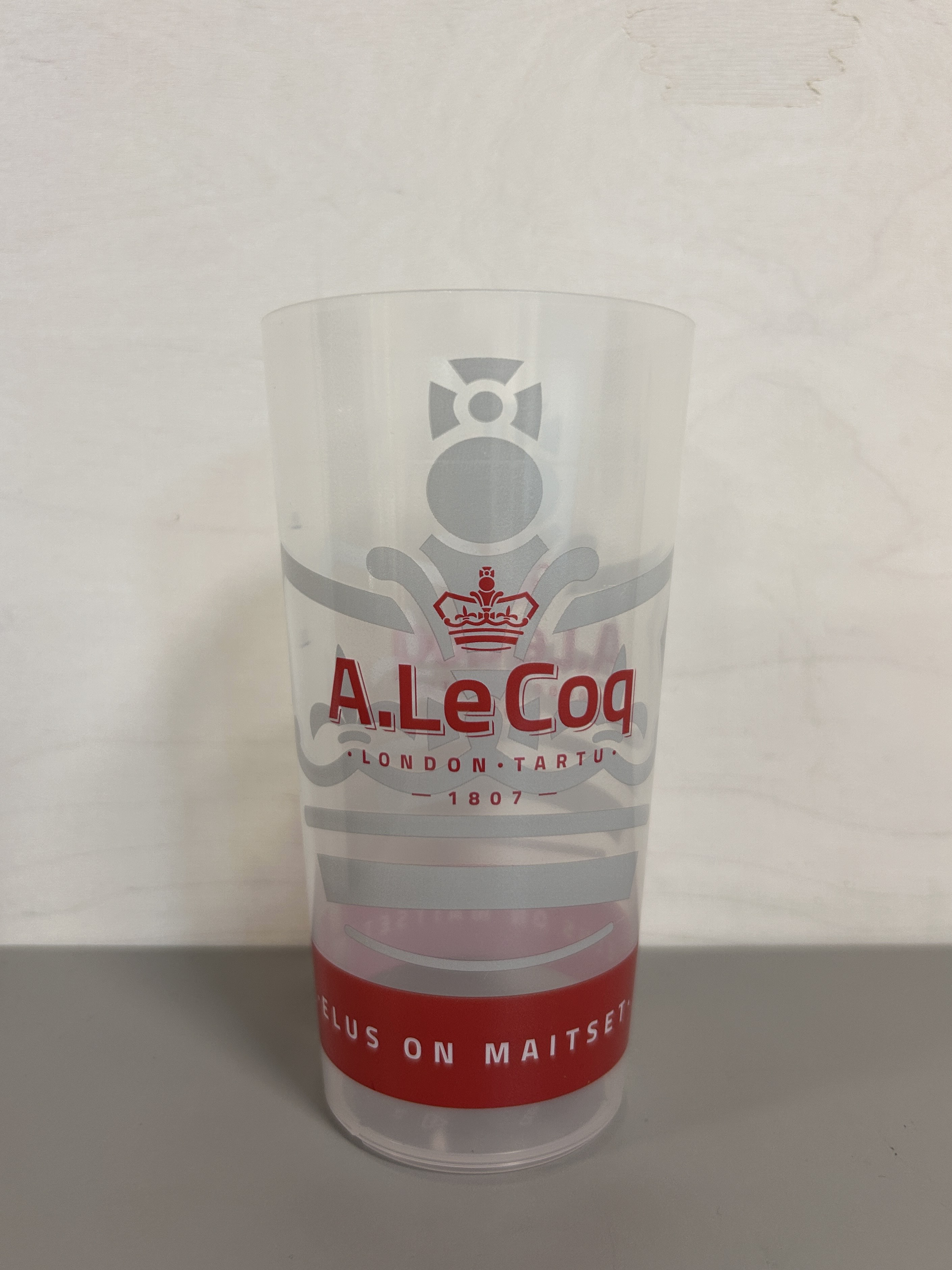 A.LeCoqi tops 